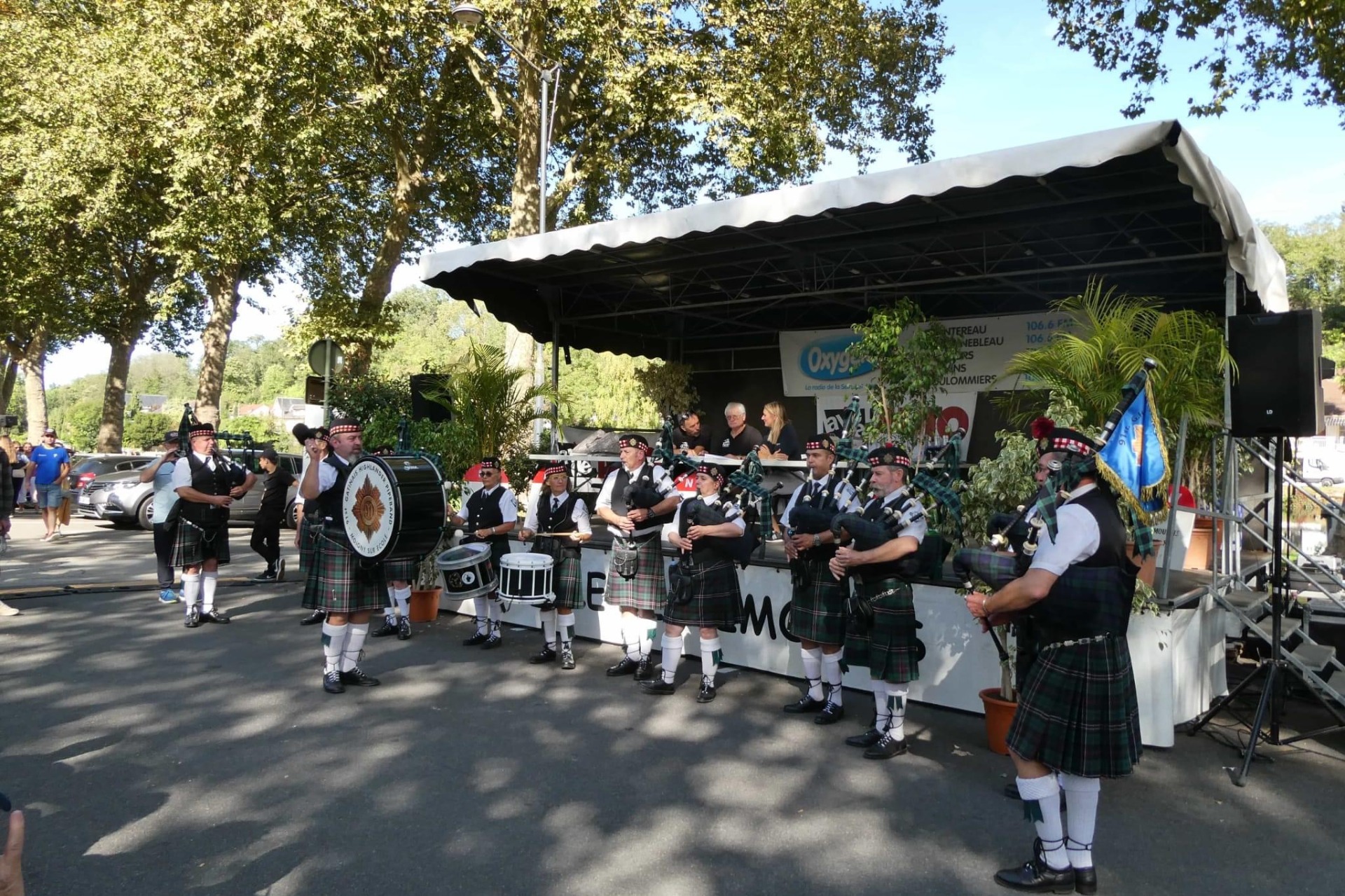 P1st HIGLANDER PIPEBAND GATIANIS